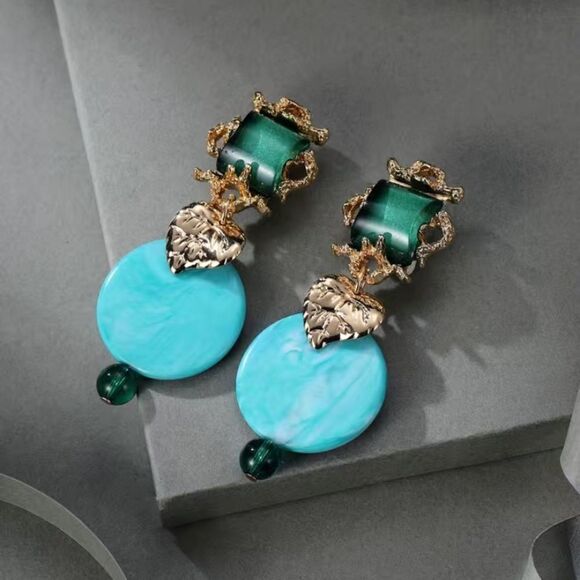 🔅🆕🔅 Statement BoHo Blue Resin Clip On Earrings ✨ - Picture 1 of 13